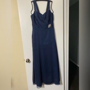 Bridesmaid dress. Navy Blue. Belsoie. Size 16 taken in.